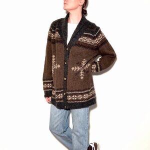 Eddie Bauer Legend Nanaimo Handknit Sweater